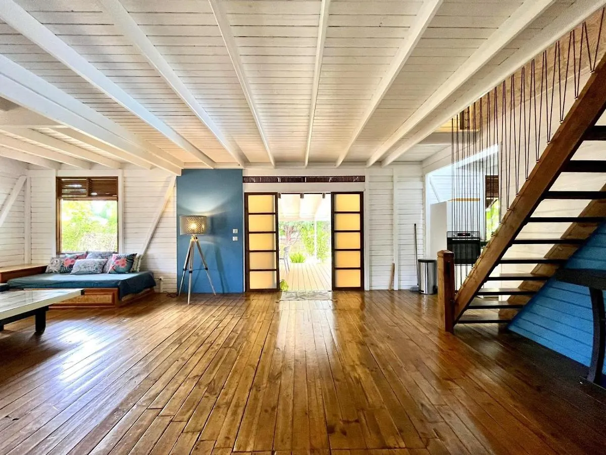 Moorea Pool & Lagoon House